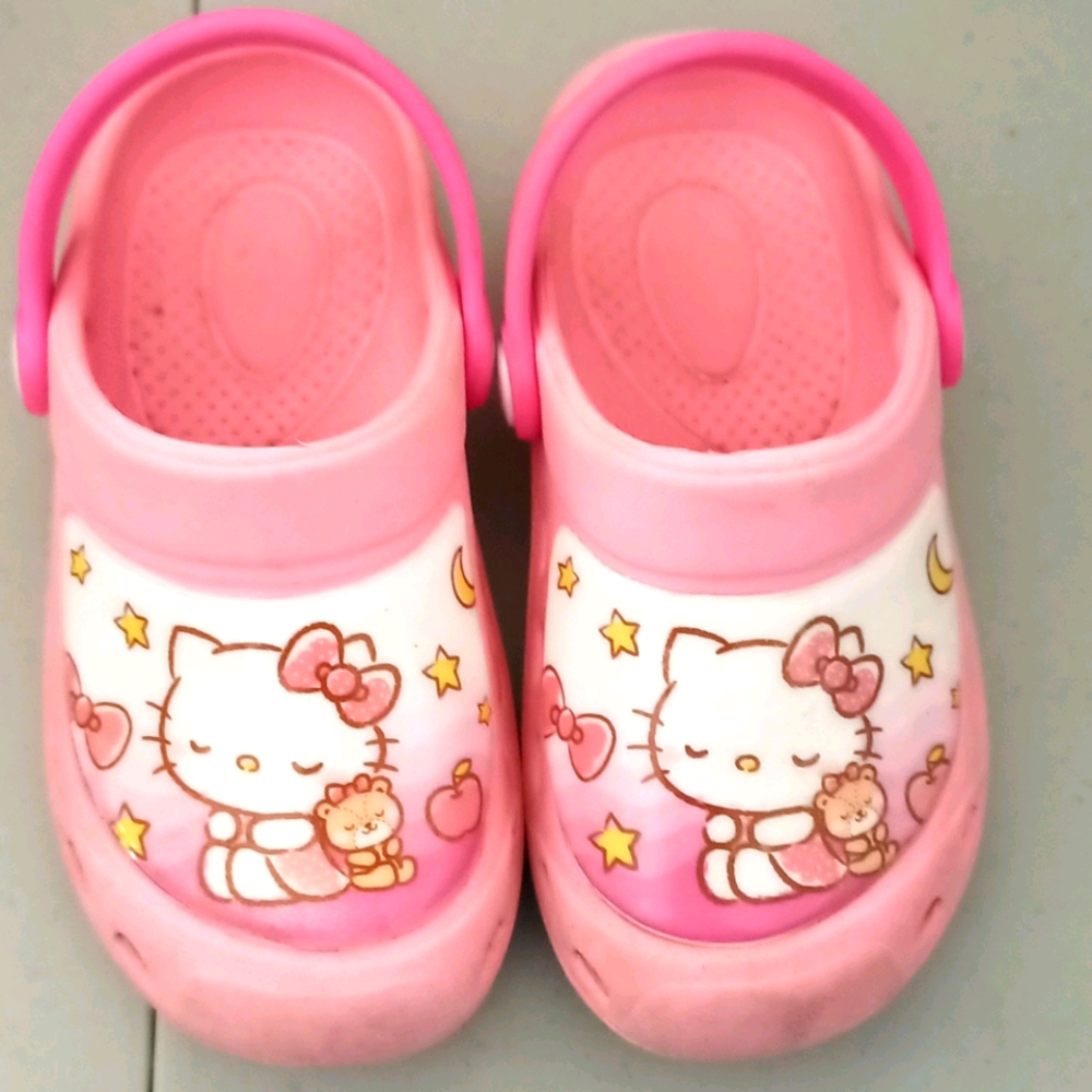 Hello Kitty Croc little girl size 10